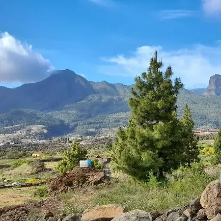 Horská chata Casa Aguar: Acogedora Casa De Invitados En El Bosque *