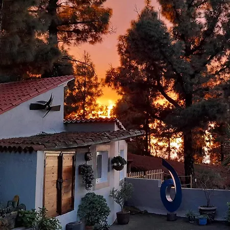 Casa Aguar: Acogedora Casa De Invitados En El Bosque Horská chata Barrial