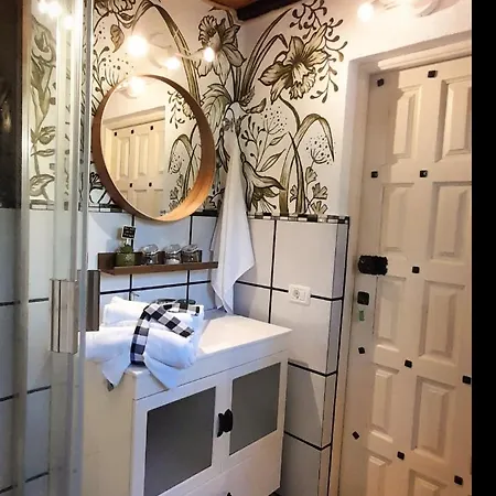 Casa Aguar: Acogedora Casa De Invitados En El Bosque Barrial