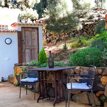 Chalet Casa Aguar: Acogedora Casa De Invitados En El Bosque *